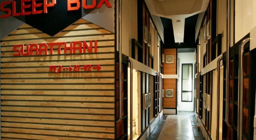Sleepbox Hostel Suratthani Surat Thani Exterior photo