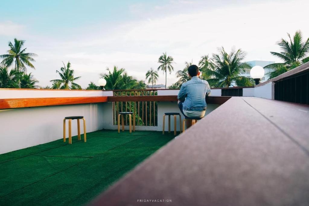 Sleepbox Hostel Suratthani Surat Thani Exterior photo